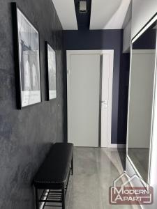 Modern Apart
