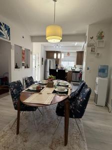 AA RetreatFam-Friendly 3BR Spacious Haven Leduc