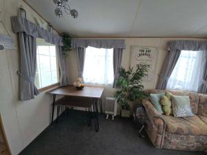 The Promenade Caravan Hire INGOLDMELLS