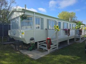 The Promenade Caravan Hire INGOLDMELLS