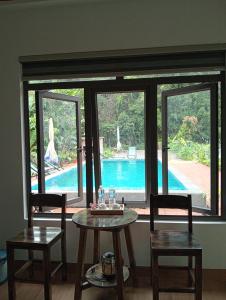 Tam Coc Mountain Light Homestay