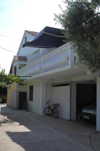 Apartments with parking space Bibinje, Zadar - 5768
