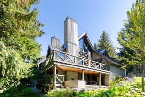 Luxury Ski-in / Ski-out home on Blackcomb