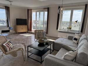 Penthouse F23