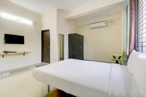 OYO 77966 F5 Hospitality