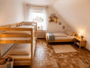 Risel-Ferienhaus-im-Huus-Godewind-mit-Sauna-und-Kamin
