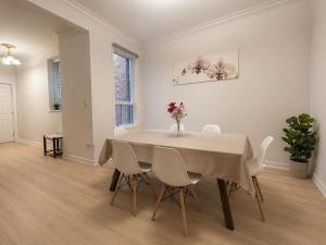 Downtown Toronto Private Room Near Subway with TV & Dedicated Bathroom