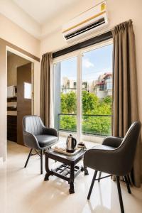 Hotel Blue Fern - Near India Expo Center & Mart , Greater Noida