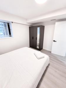 Earles Cozy Vancouver 2B1B Suite Near Joyce Station