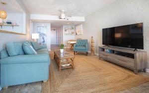 Phoenix I 1096 condo