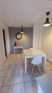 Appartement 2 grandes chambres avec balcon