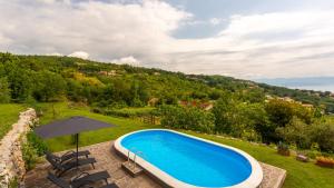 Apartment Dasa with pool by Villas Guide