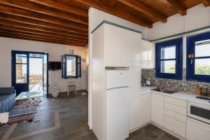 Tzados Sunny Villa