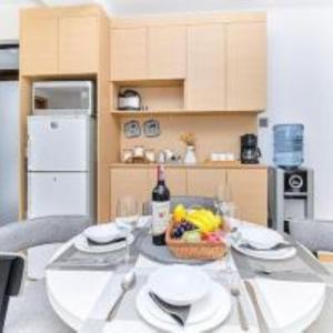 Royal essence apartment with ample parking space , child playground area and amazing scenic city view
