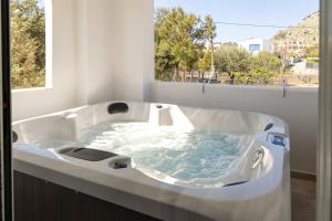 Sinani Beachfront Gems Rhodes - Seaside Living