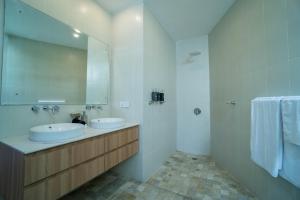 Waterlily Villa - Beachside Villa with Private Pool