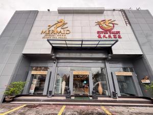 RedDoorz at First Homestay Bypass Kuta