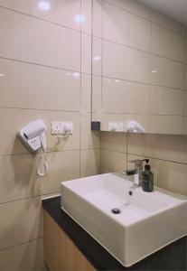 7km GH to Ion Genting 2 pax Q-Balcony noWiFi E2505