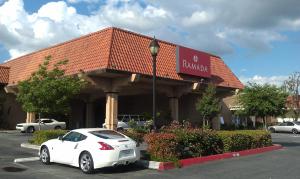 Ramada University hotel, 
Fresno, United States.
The photo picture quality can be
variable. We apologize if the
quality is of an unacceptable
level.