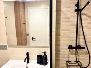 Seaview renovated apartment with outdoor pool