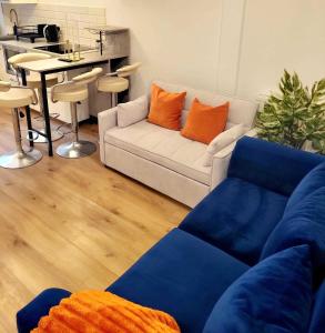Fully Equipped Home, by train, 4 sleeps