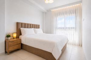 Luxury 2-Bedroom Apartment with Pool and Large Private Terrace near Torrevieja