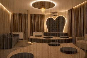 Villa X Budapest with Private Jacuzzi and Sauna