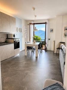Azzurra Beths House