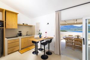 MH Suites