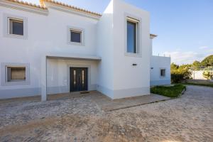 Villa Benisamar Beautiful And Elegant 5 Bedroom - Short Walk Carvoeiro