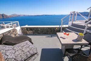Luxury Santorini Villa Aurora Grace Villa Indoor Plunge Pool Caldera