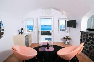 Luxury Santorini Villa Aurora Grace Villa Indoor Plunge Pool Caldera