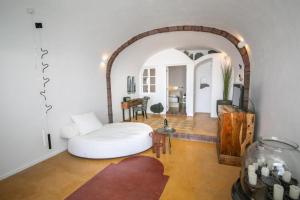 Luxury Santorini Villa Aurora Grace Villa Indoor Plunge Pool Caldera