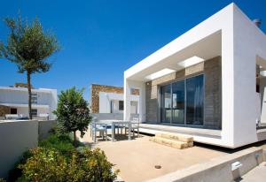 Paradise Cove Luxurious Beach Villas Cerulean 1 Bedroom Villa