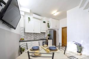 Providence Apartment, Nuovo Piano Terra Rif A854