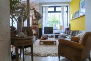 Magnificent Bright And Atypical Apt With Garden