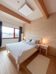 Cozy Seaside Stay with Sauna