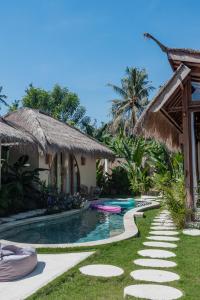 Villa Nyantara - Private tropical villa