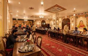 Sahibs Royal - Near Taj Mahal