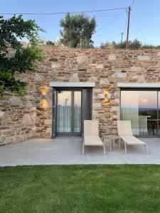 On The Rocks - The Pebbles - Serviced Villas