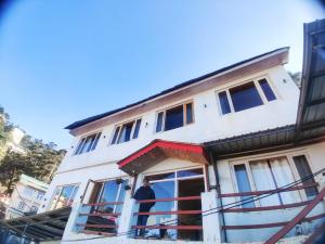 Accommodation offer 16360772