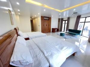 Home Me 2