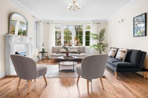 Charming 5BR Home with Garden & Parking