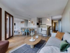 Appartement 72m², proche pistes, 8 pers, parking, wifi - FR-1-690-20