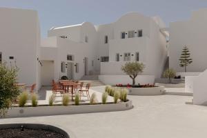Filomare Oia Suites