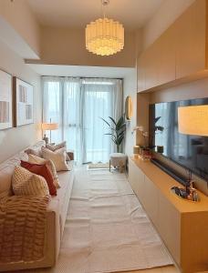 Cozy Scandi Luxe Executive 1BR with FREE Parking