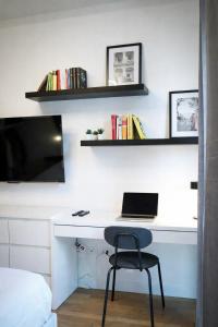 Suite 1000Miglia Brescia City Center - by HOST4U img8