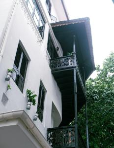 Norart House