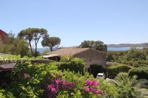 Duplex vue mer golf Saint-Tropez 300m plage à pied