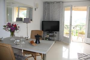 Duplex vue mer golf Saint-Tropez 300m plage à pied